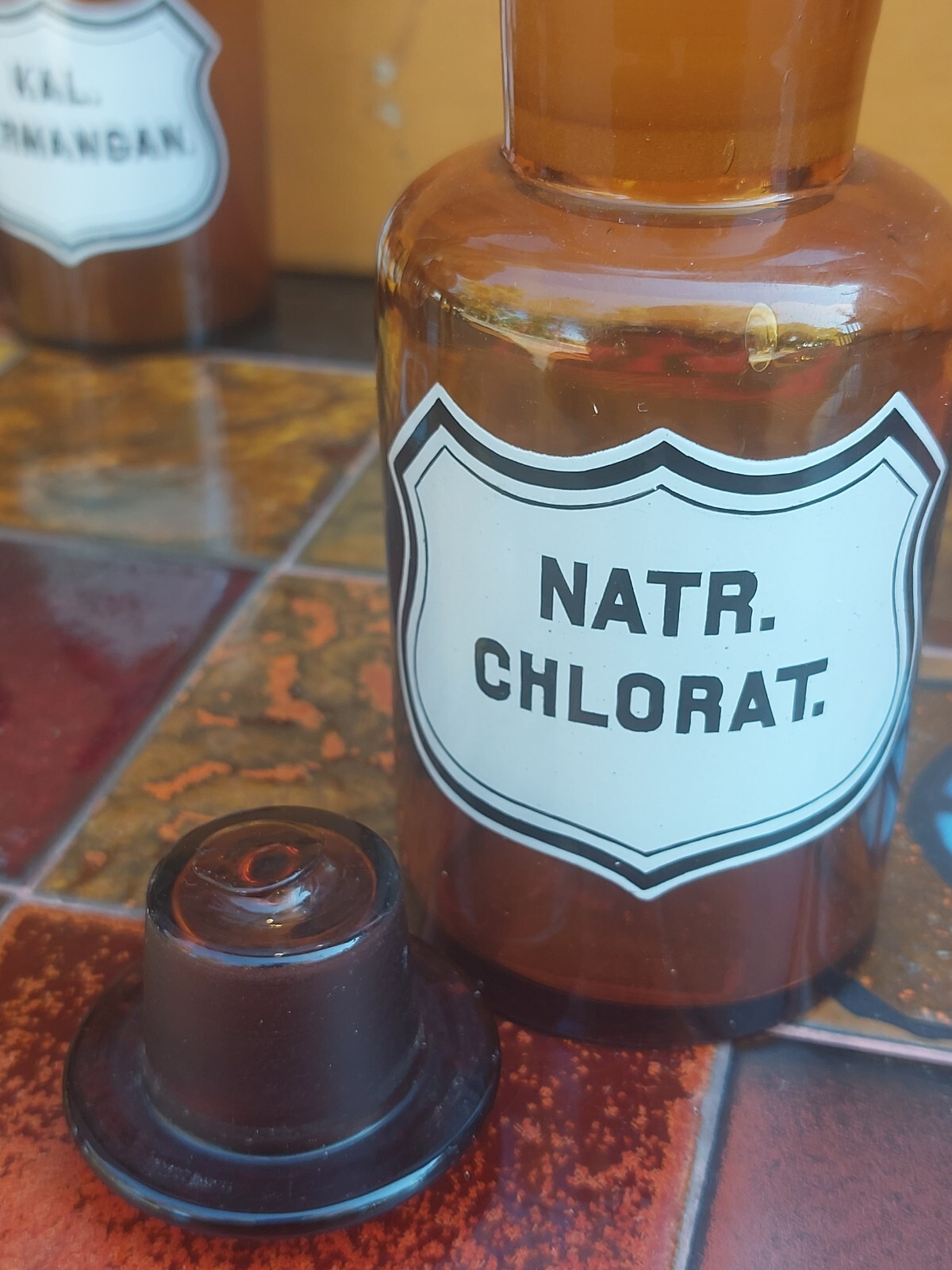 Antique Apothecary Glass Bottle Natr Chlorate Empty