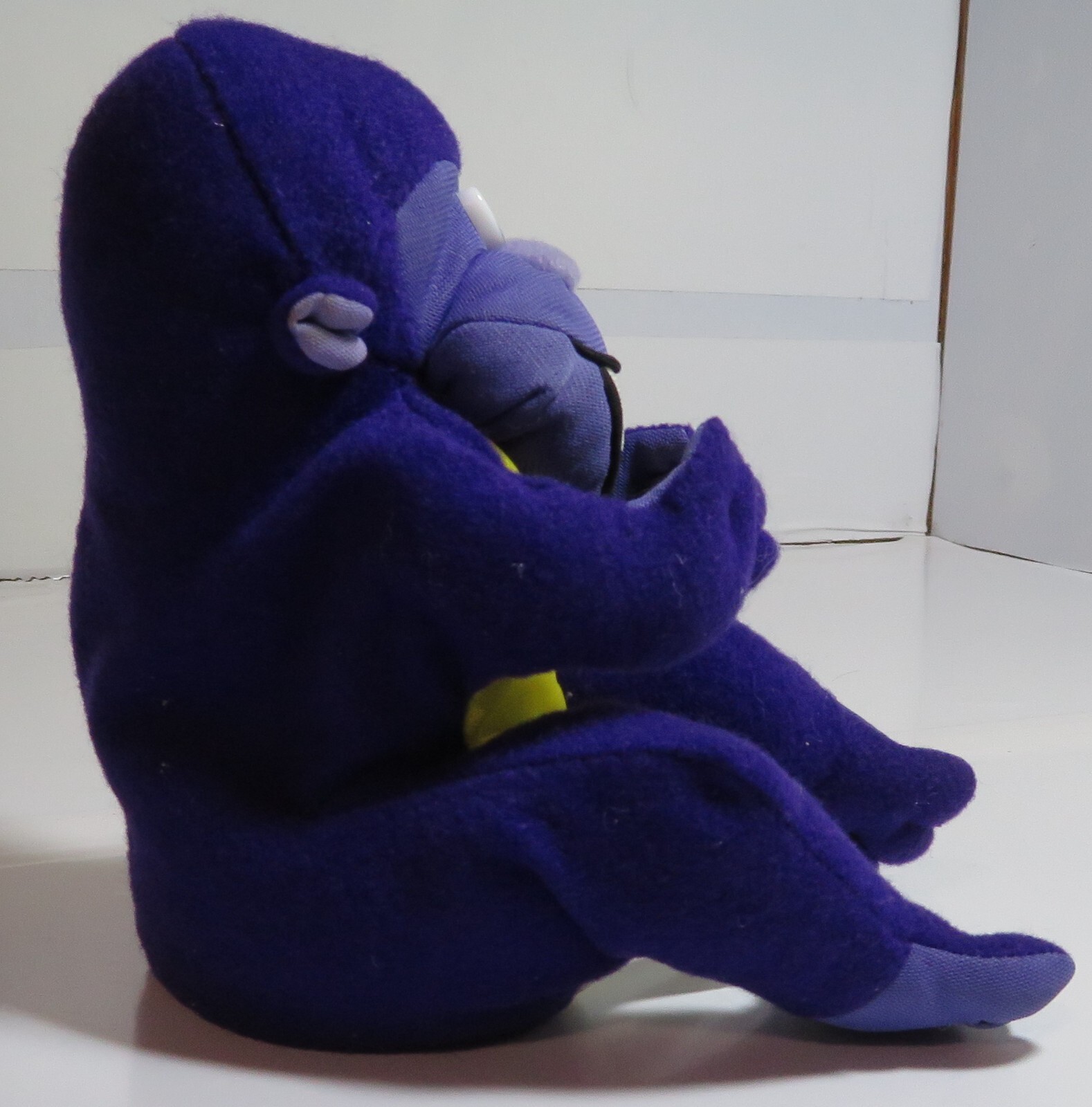 1998 ZYRTEC Purple Plush Gorilla Monkey Stuffed Toy Pharma Promo Advertisement
