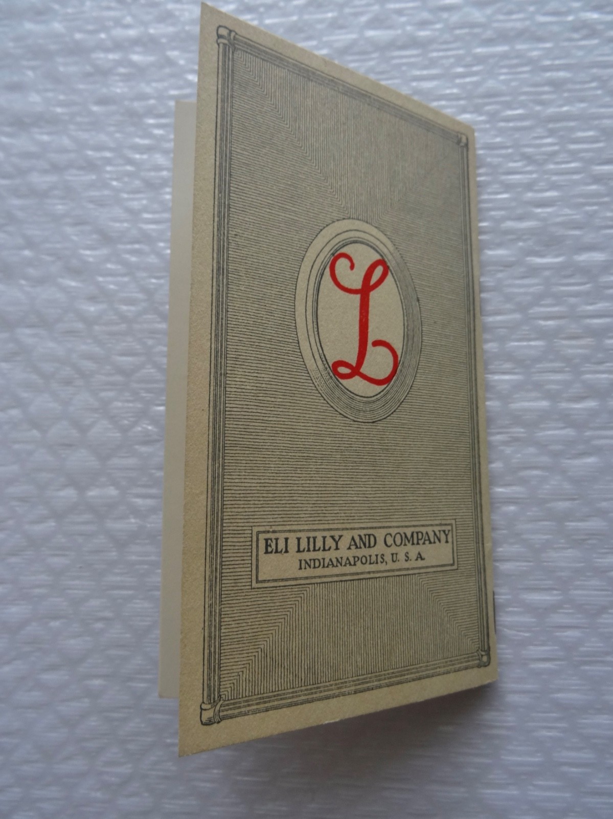gLAND PRODUCTS PREPARATIONS ELI LILLY ENDOCRINOLOGY EARLY 1900’S BOOK neocurio