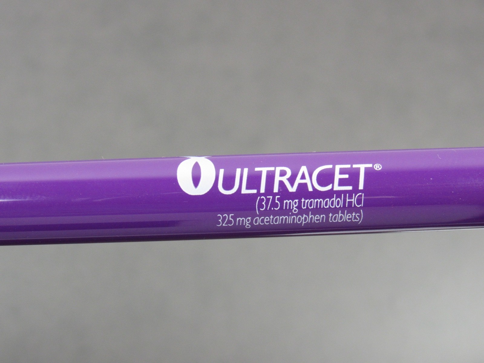 Ultracet Metal Twist PEN Drug Rep Pharmaceutical Promo Unique Chef Head Topper