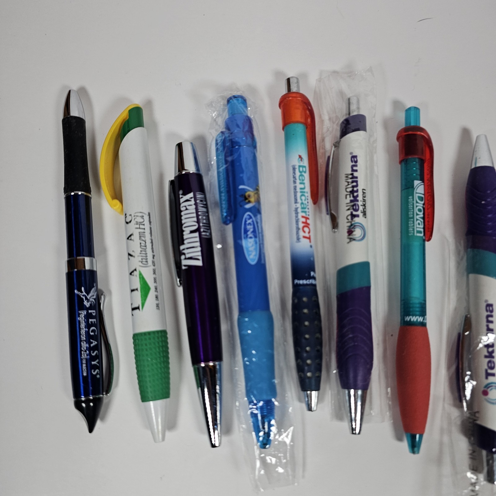 Lot Plastic Pharmaceutical Drug Rep Pens Medical Collectibles