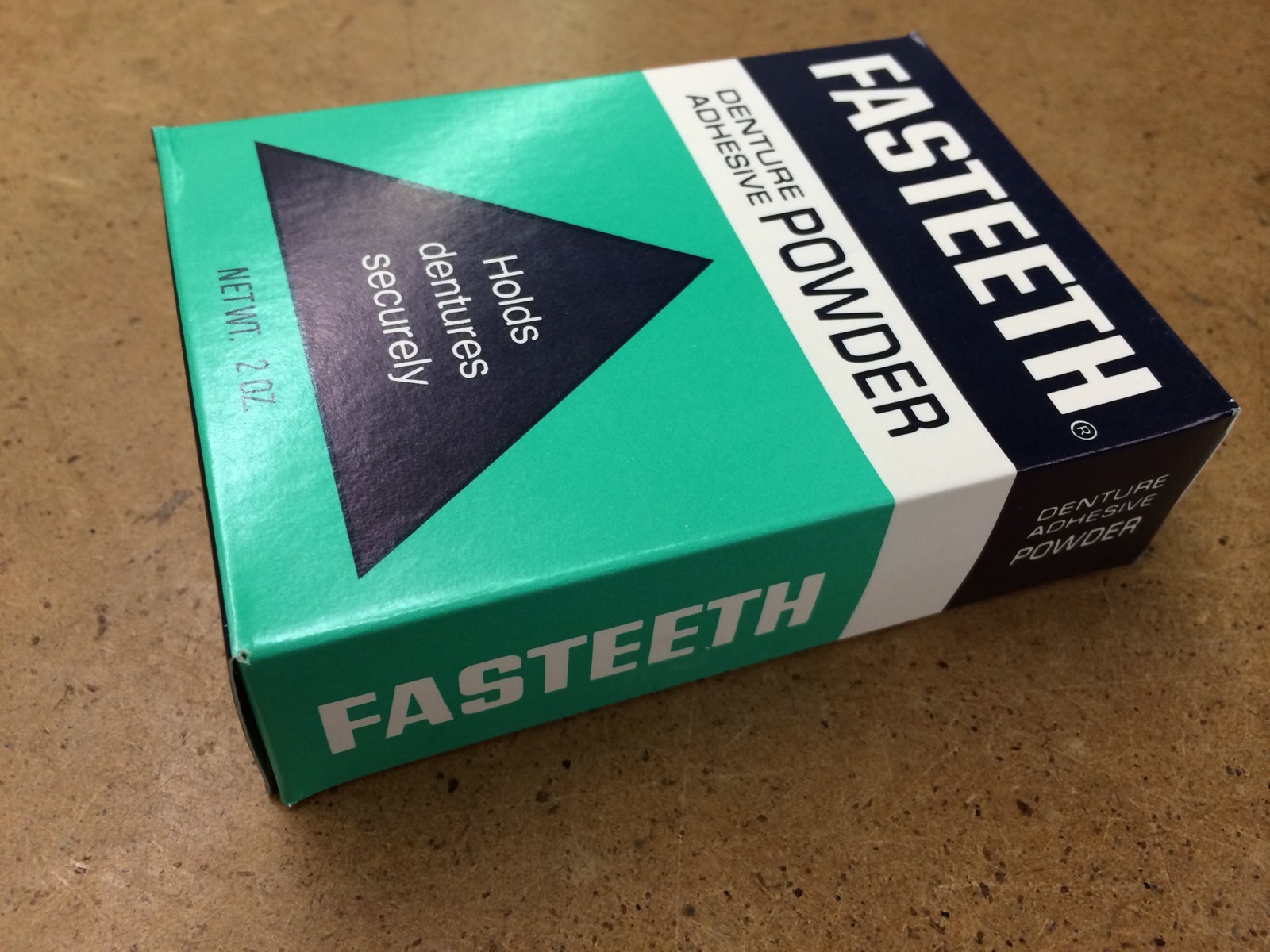 Vintage 1970’s Fasteeth Denture Adhesive Powder Vick NY *New Old Stock* W/Box