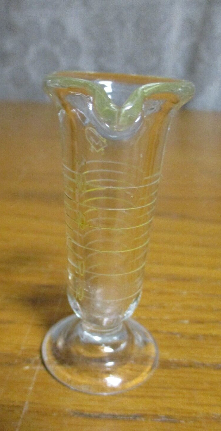 Vintage Graduated Beaker 80 Microliter Glass Footed Pharmacy – 2 3/4″ tall – EUC