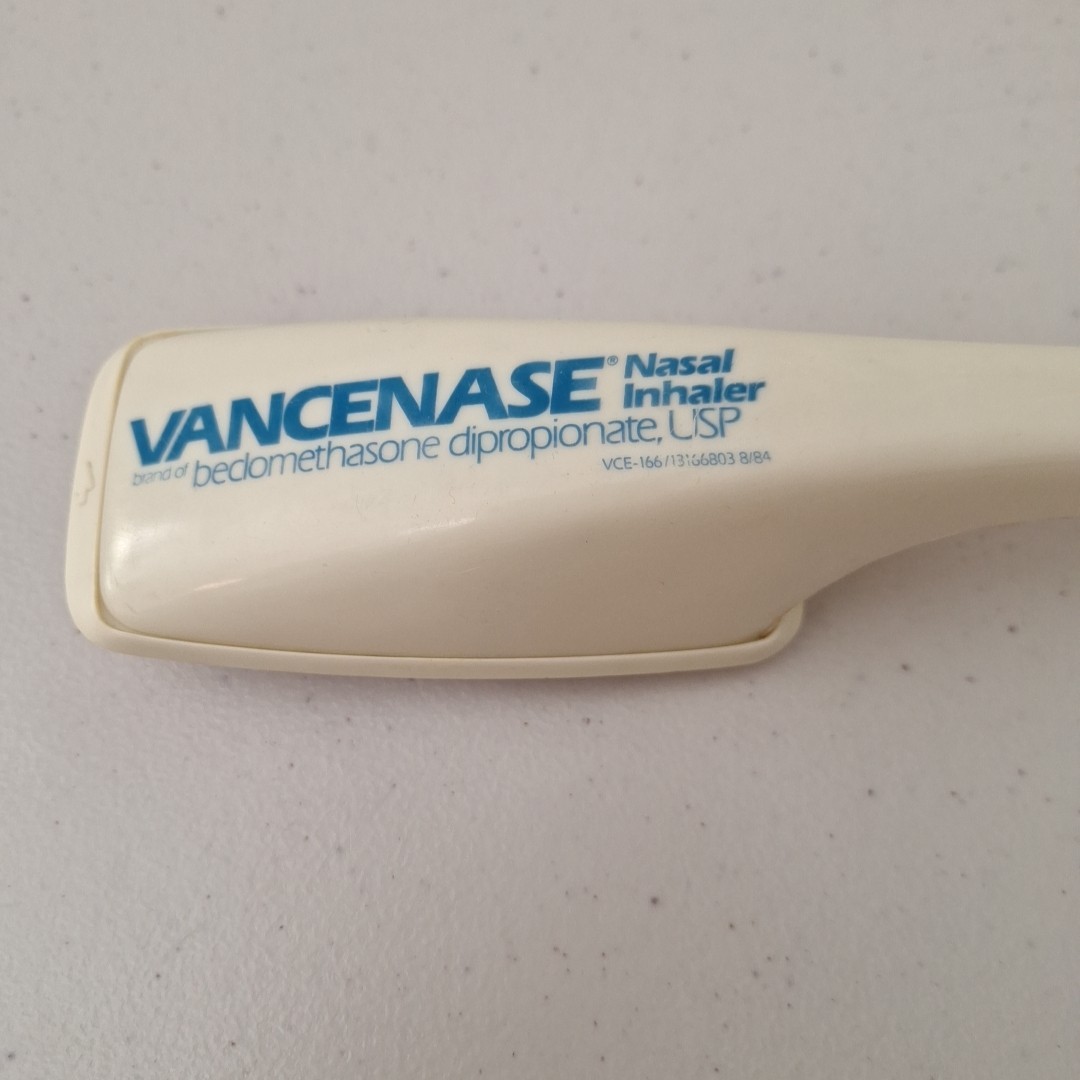 RARE Vintage Pharmaceutical Rep Collectible VANCENASE Nasal Inhaler Lint Roller