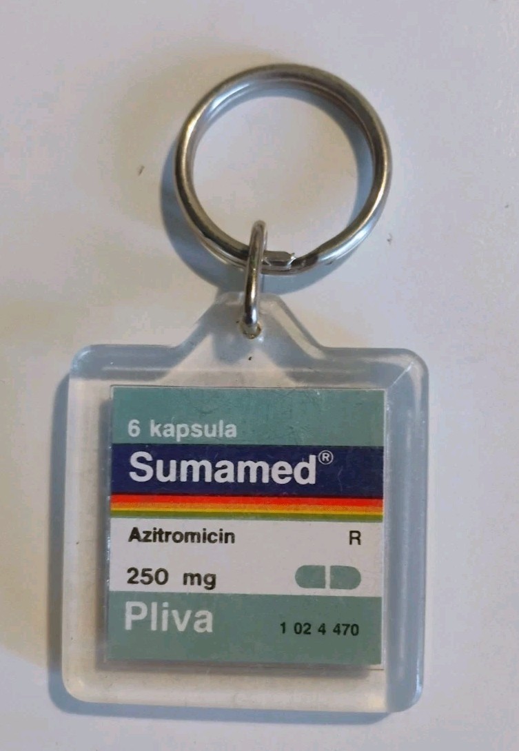 PLIVA Sumamed Corona Cure Pharmaceutical Medical Drugs Vintage Keychain Keyring