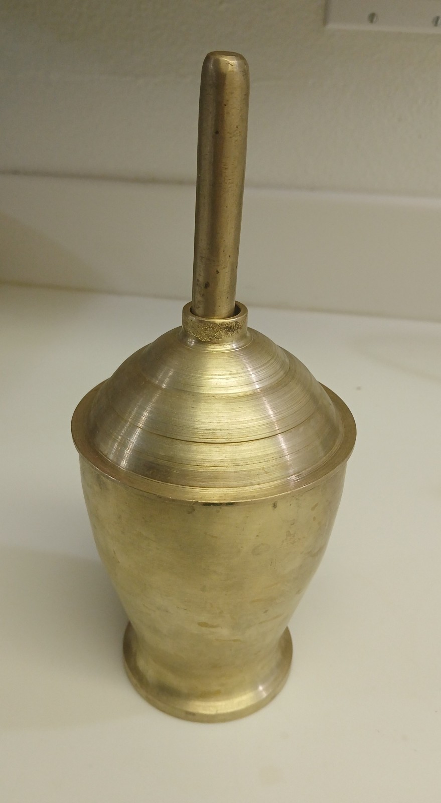 Mortar and Pestle with Lid – Solid Brass – 4.2 lbs – Vintage Apothecary