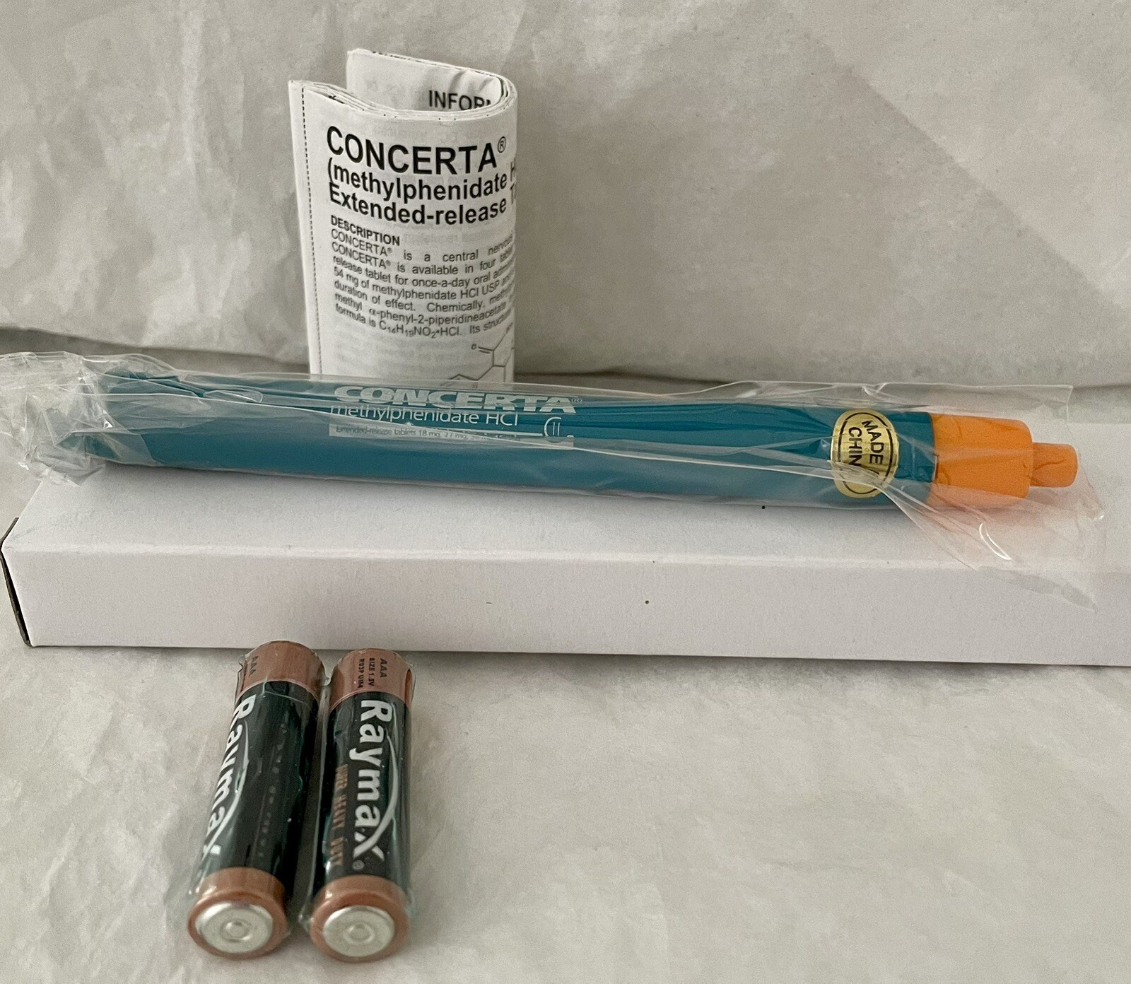 VTG CONCERTA PHARMA DRUG REP LOGO ADVERTISING DOCTOR’S EXAM LIGHT PENLIGHT NEW