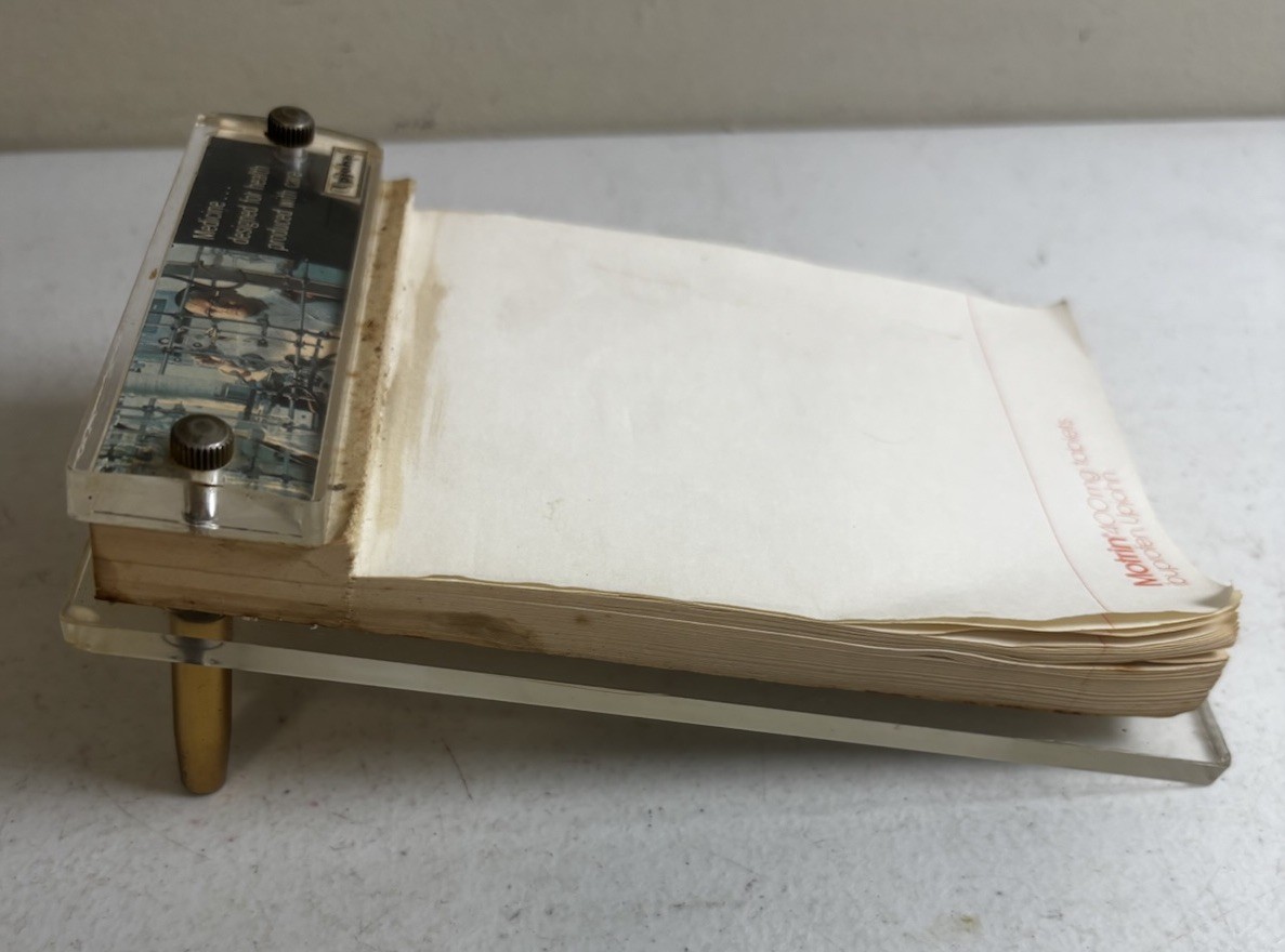 Vintage Doctors Medical Note Pad & Holder Drug Advertisement Upjohn Refillable