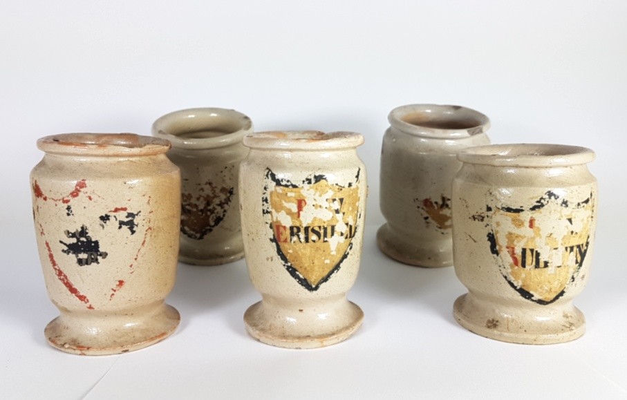 5 Rare Pharmacy Vessels / Cups, Ceramic, Southern Germany, About 1850 AL479