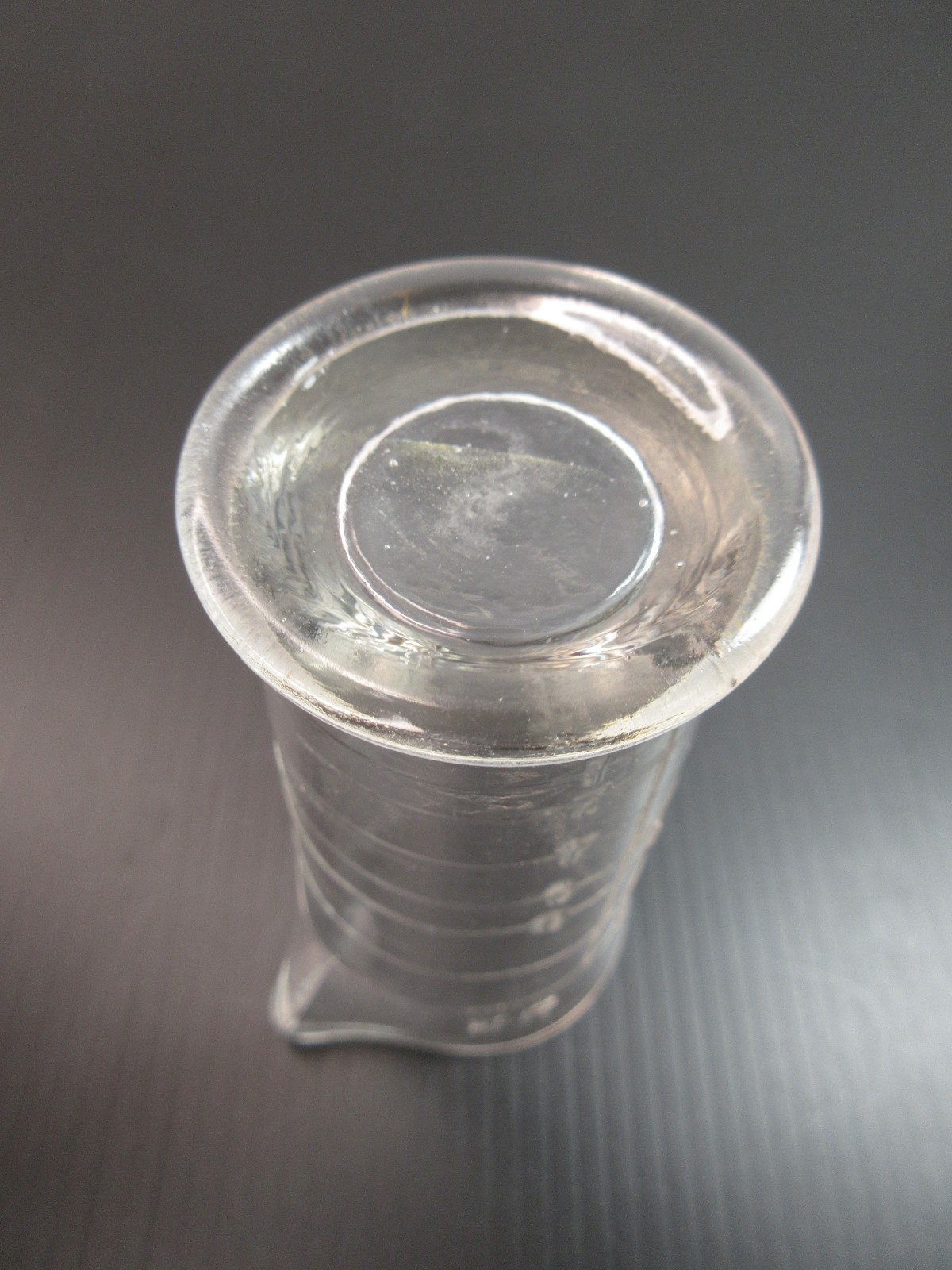 1930’s ENSIGN UK Footed Glass Embossed APOTHECARY MEASURE BEAKER Ounces & Drams