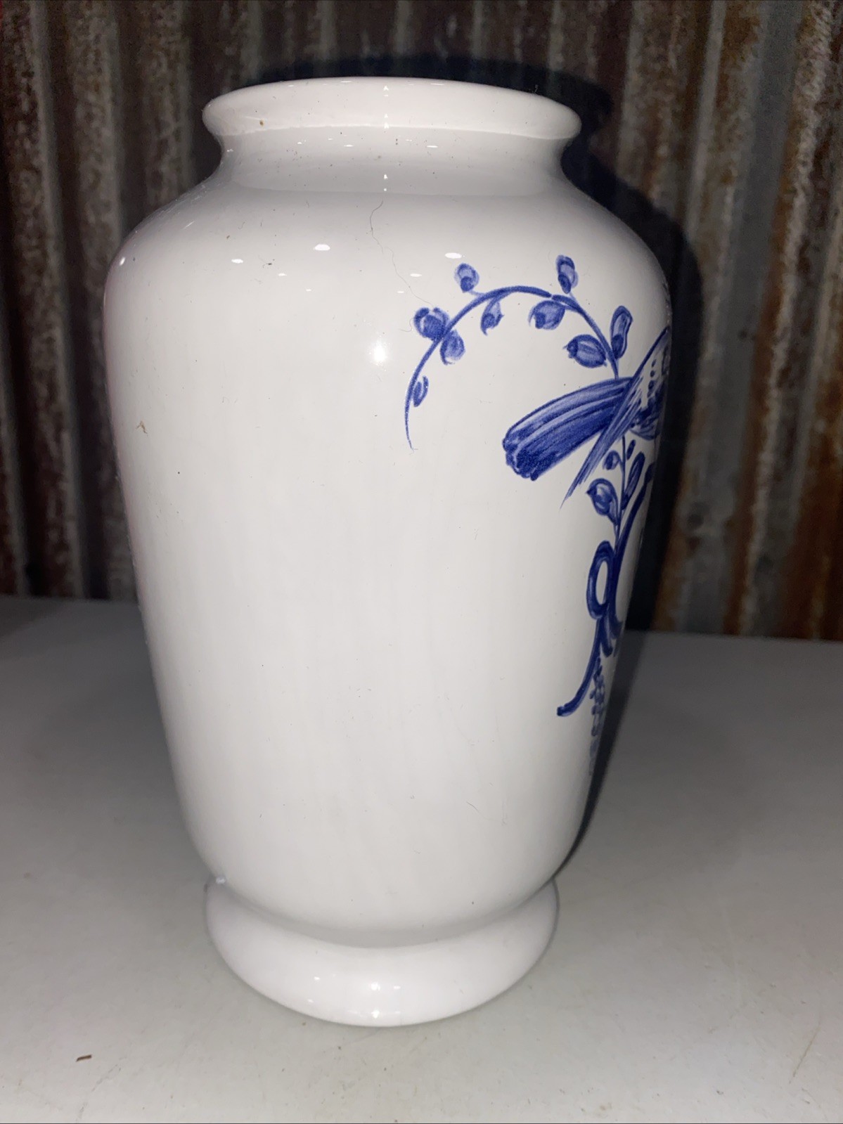 VINTAGE LILLY DRUG BLUE WHITE CERAMIC PHARMACY APOTHECARY JAR VASE U:CAELFUL:FO