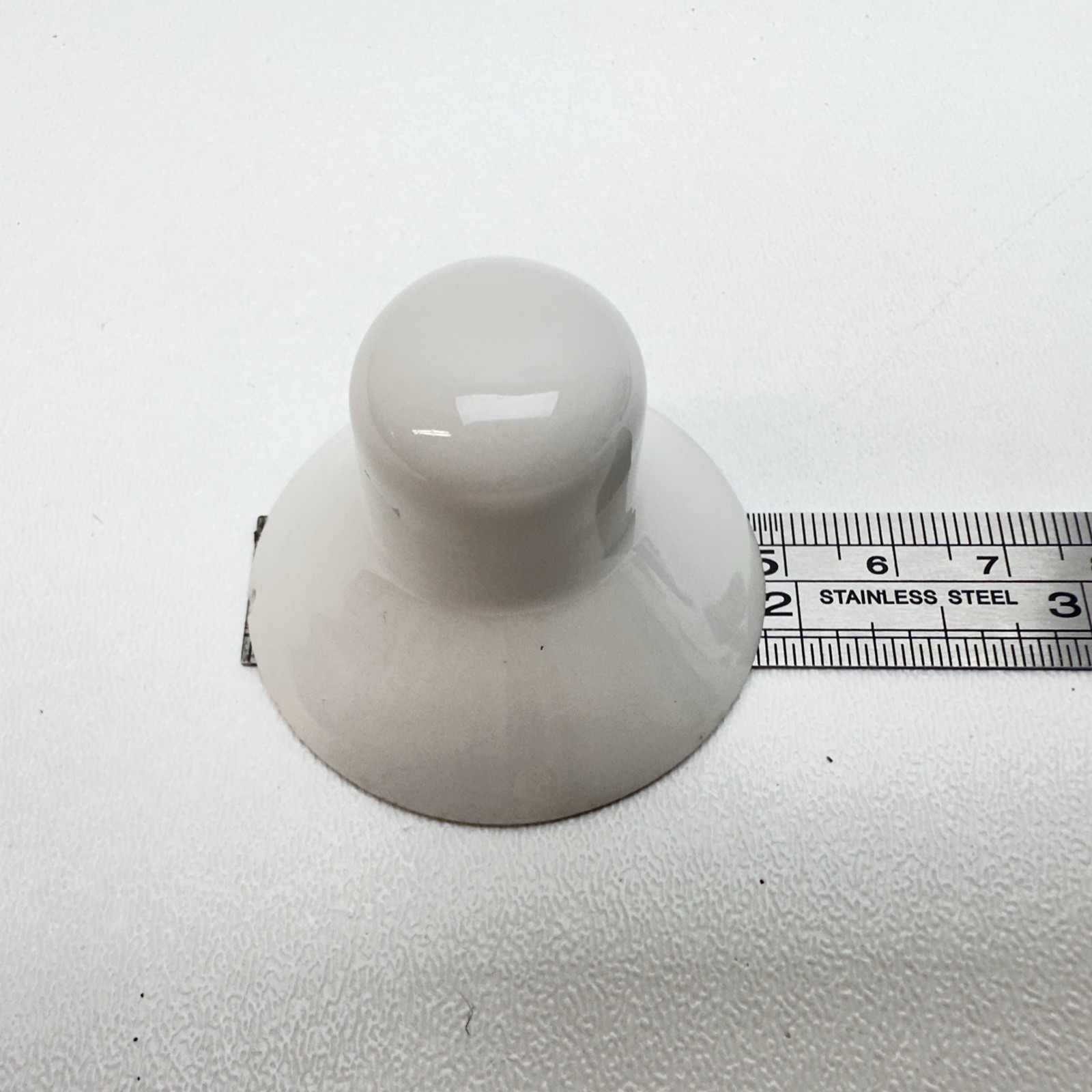 Vintage Porcelain 3cc Pill Dissolver – Medical – Pharmacy – Measuring Cup
