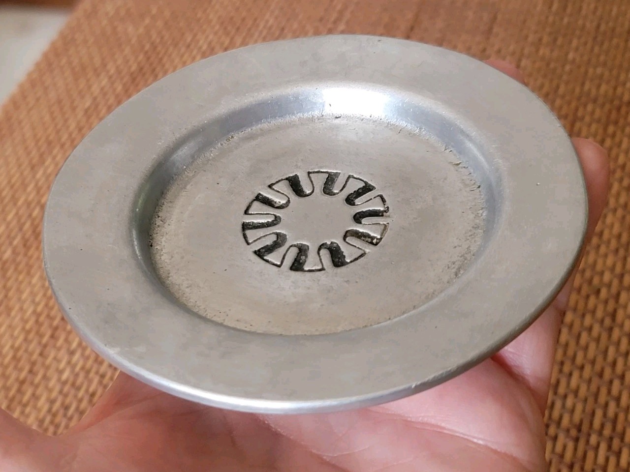 VTG *The UPJOHN CO* Cast Aluminum TRINKET DISH/4″ Ashtray Employee Service Award