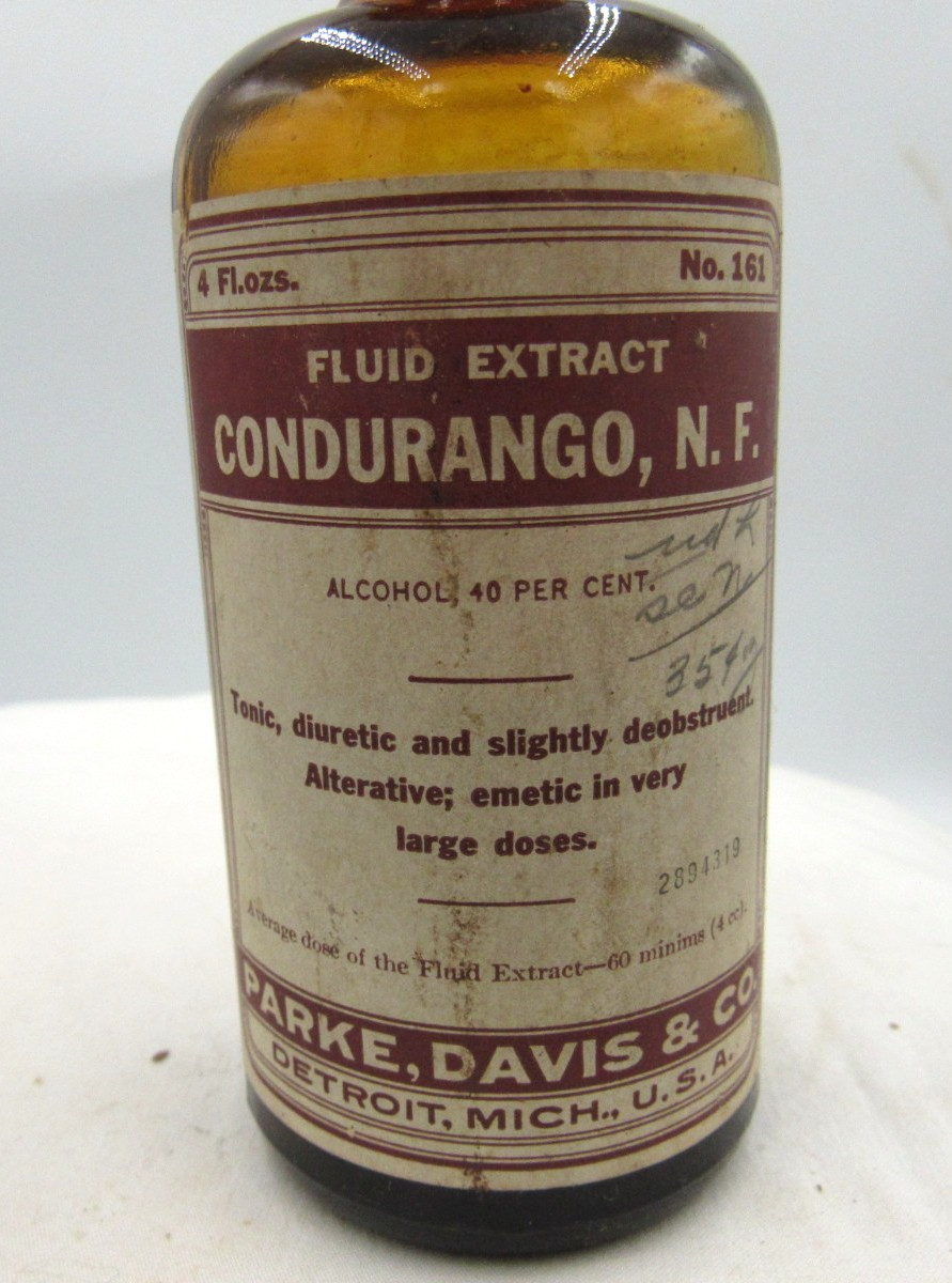 BW – 1920’s Parke, Davis & CO Condurango Detroit Mich 4 7/8 ” Medicine bottle