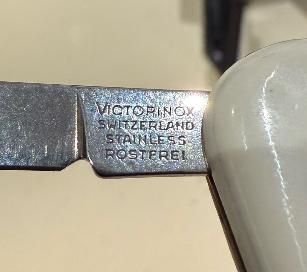 Vintage Lortab Pharmaceutical Marketing Swiss Army Knife Victorinox 7.5/500
