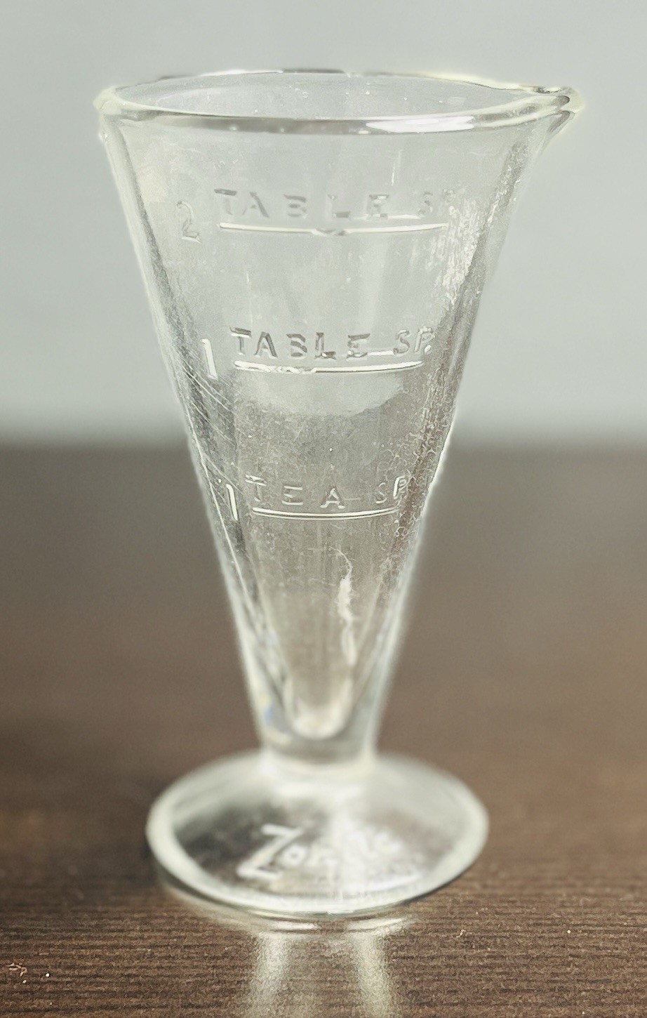 Zonite 2 Tablespoon Glass Apothecary Measuring Cup With Spout