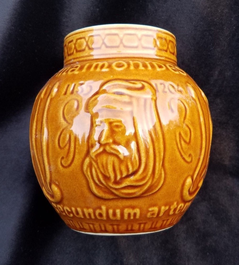 Old Pharmacist’s Jar RX Maimonides 1135-1204 Secundum Artem