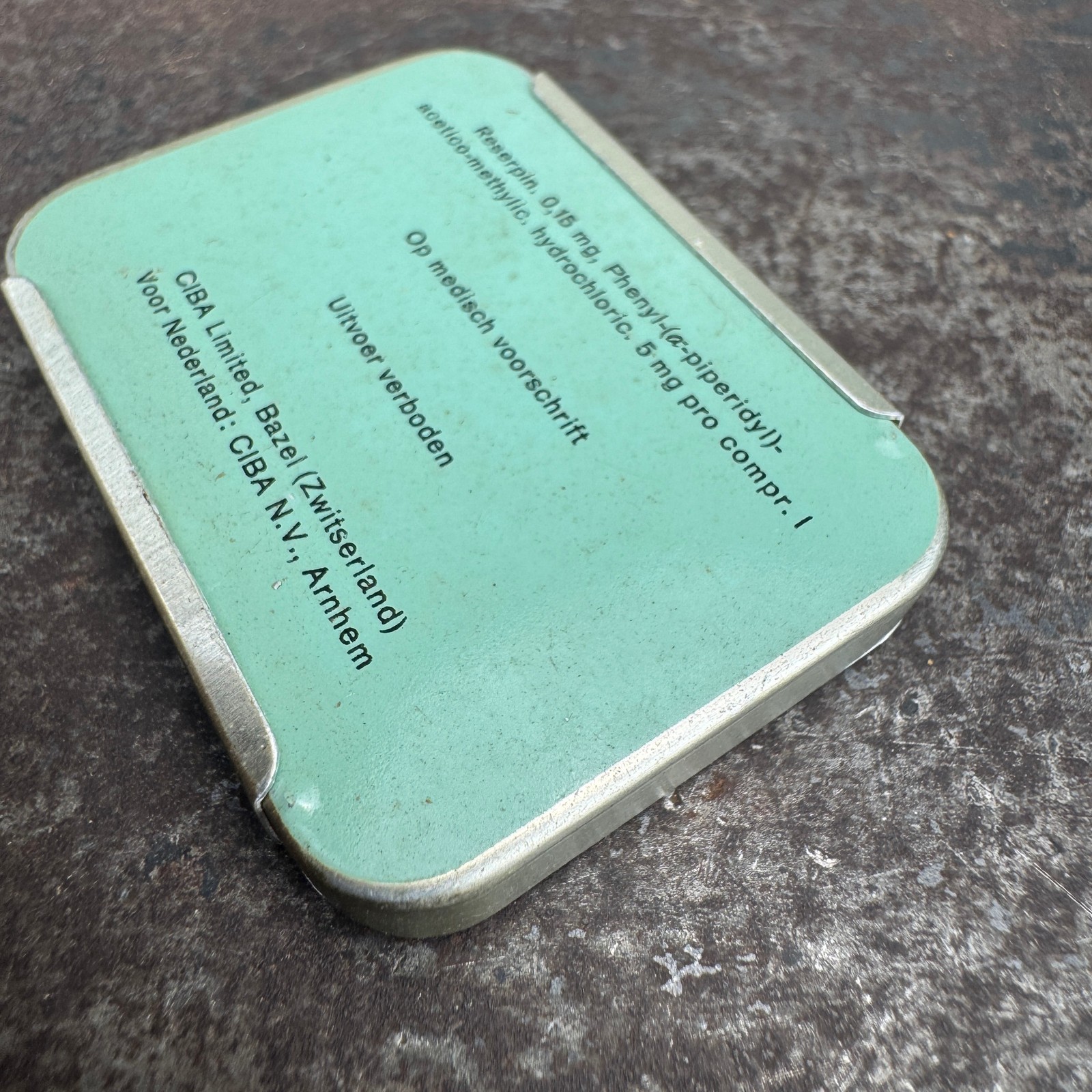 Vtg c.1960s SERPATONIL Advertising Medical Tin – GERMAN – EMTPY / NO CONTENTS
