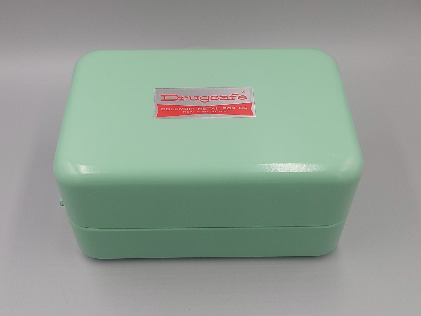 Vintage Seafoam Green MCM locking DrugSafe Apothecary Drug Store Pharmacy NOS