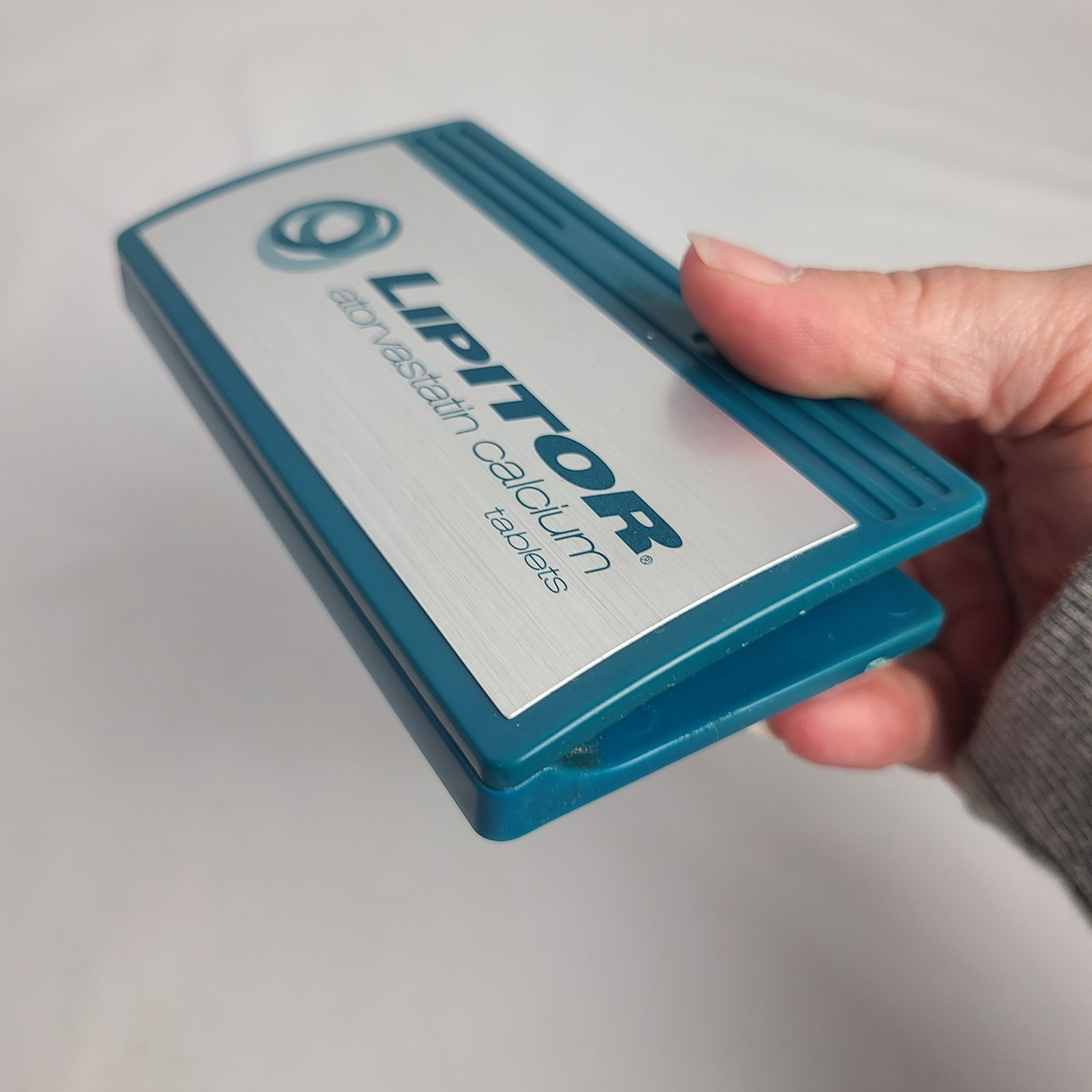 Vintage Lipitor Astorvastatin Refrigerator Magnet Clip Pharmaceutical Drup Promo