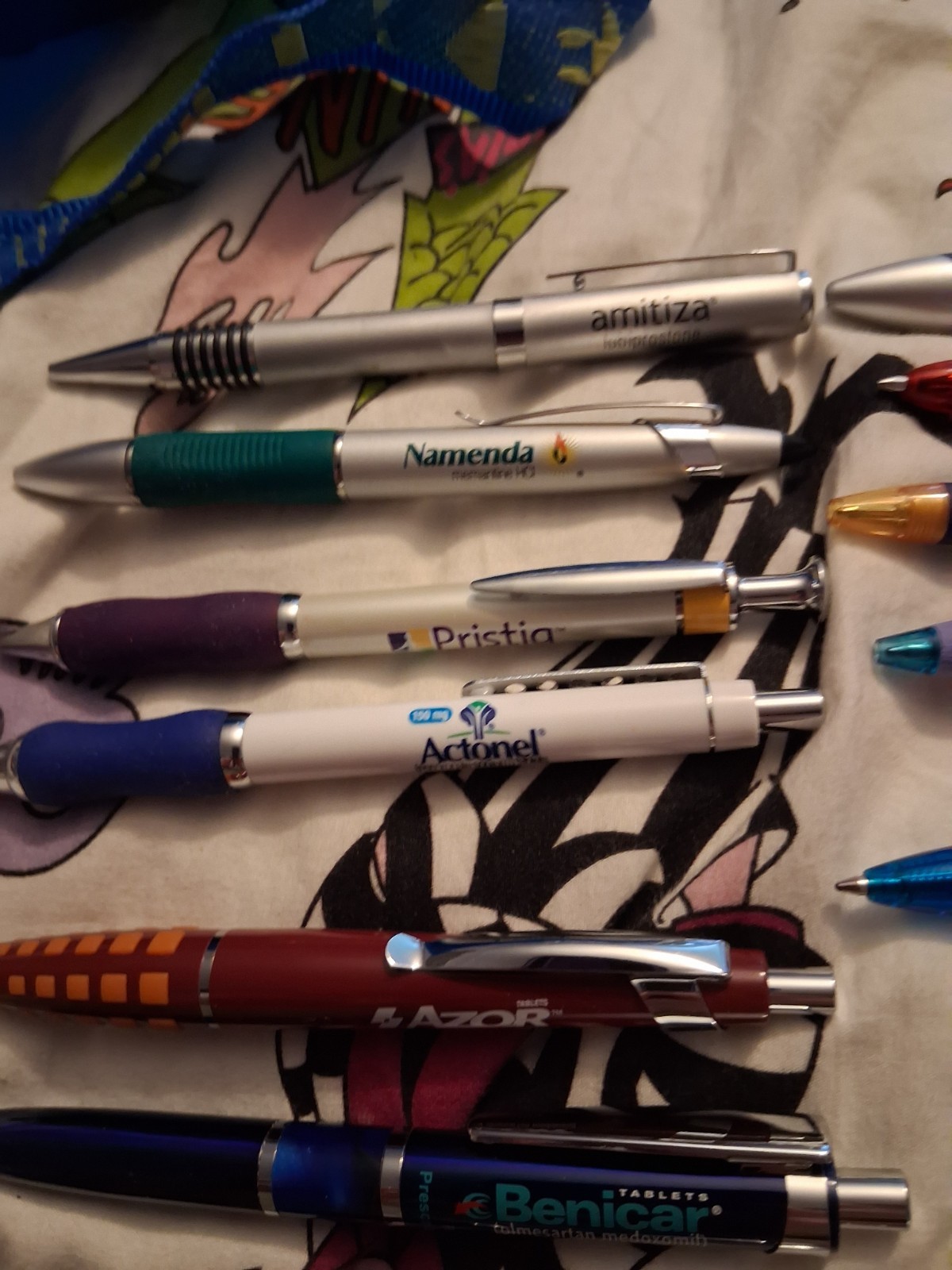 Lot 17 Pharmaceutical Rep pens Celebrex Boniva Diovan AmbienCR