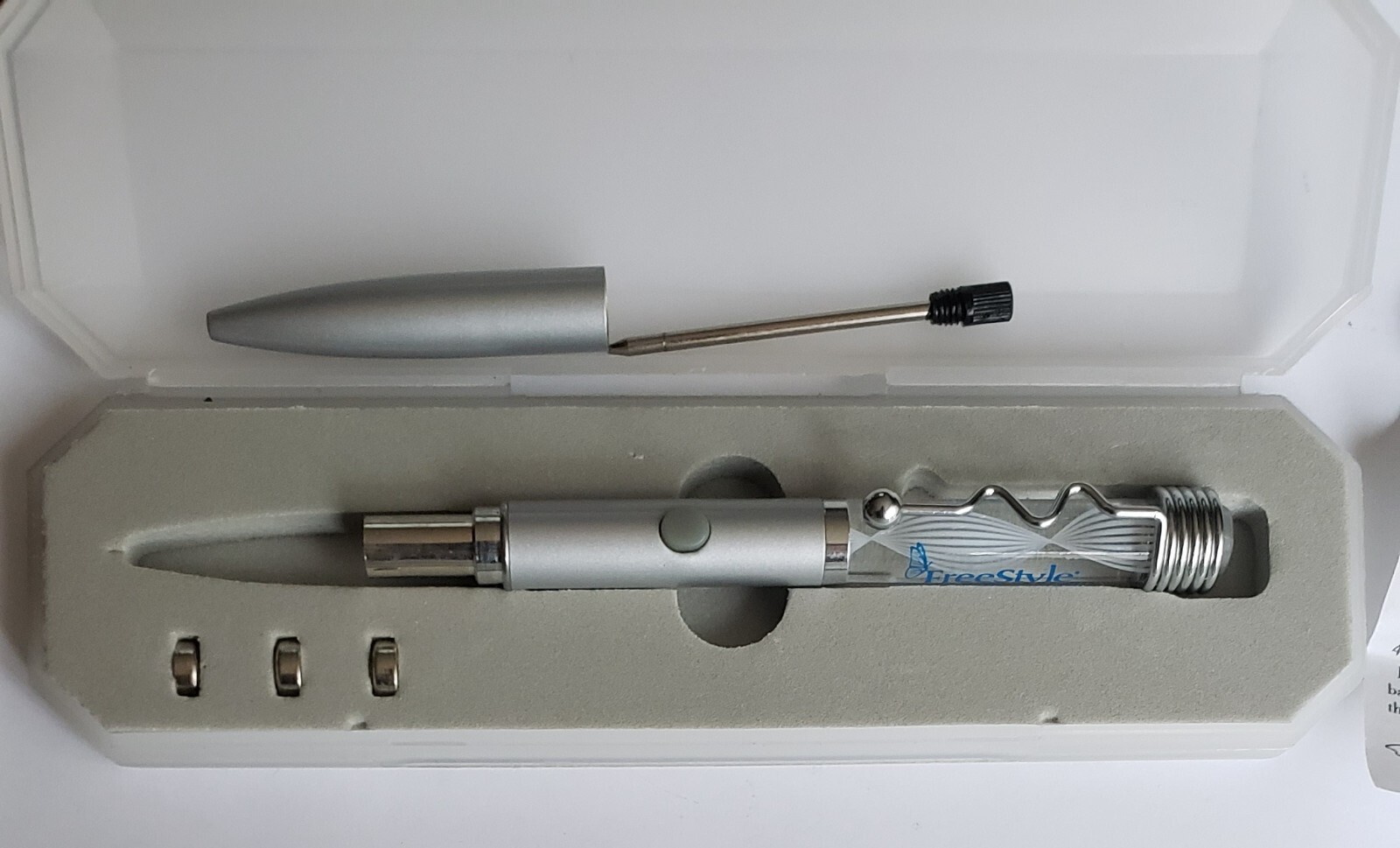 “FreeStyle” Advertisement Light Up Ballpoint Pen Box Extr Batteries Manual P46A