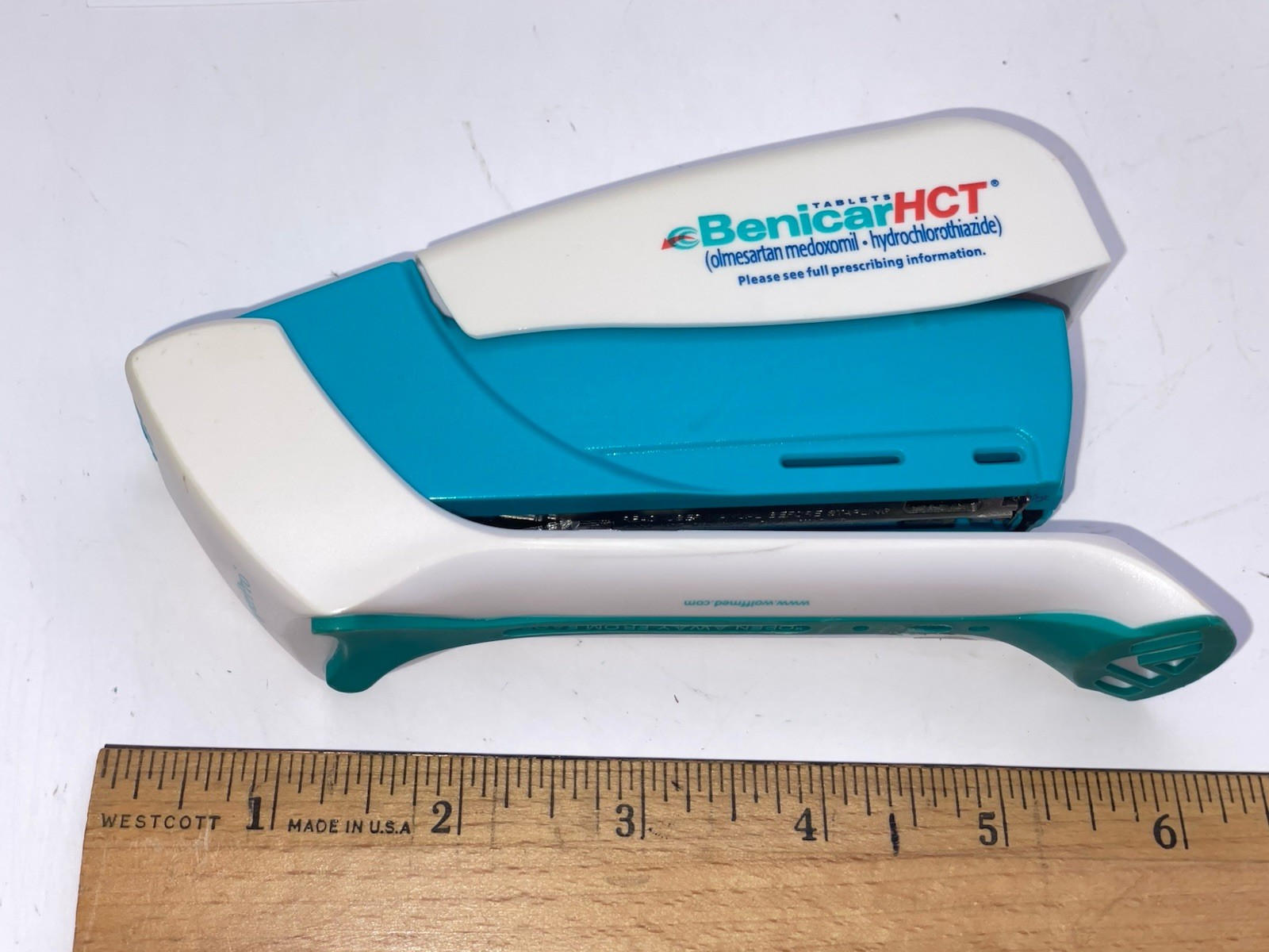 2004 BENICAR HCT Spring-loaded Handheld PaperPro STAPLER Pharma Sales Rep Promo