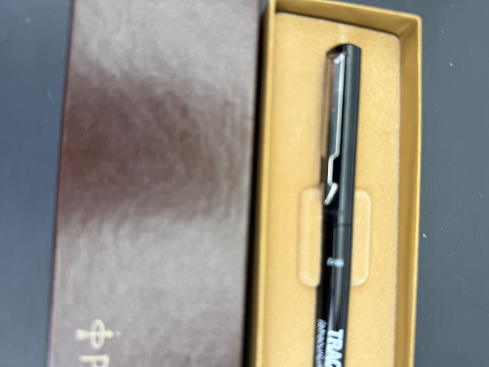 Tracrium Drug Rep Pharmaceutical Advertising Pen Parker w/ Case TR-12