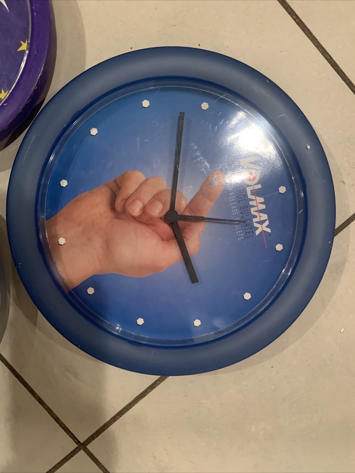 NEW (1) Pharmaceutical Promotional Wall Clock Vintage New (review Pics And Read)