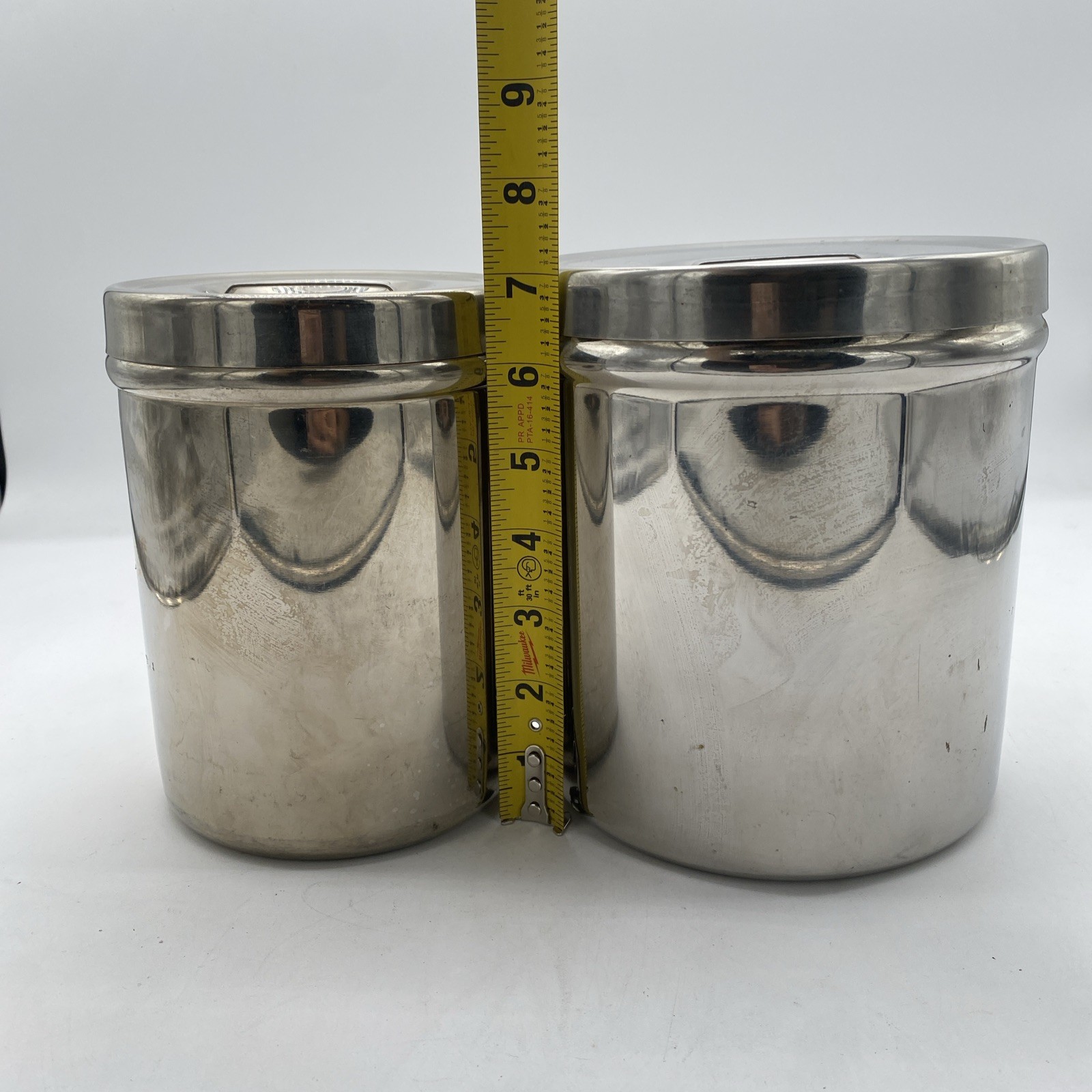 Vollrath Stainless Steel Canister With Medical Lid – Set of 2 – 8802 & 8803