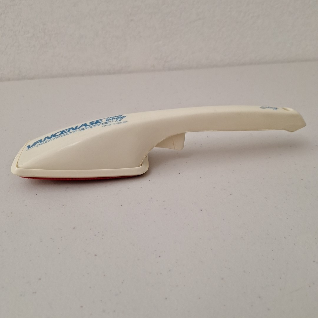 RARE Vintage Pharmaceutical Rep Collectible VANCENASE Nasal Inhaler Lint Roller