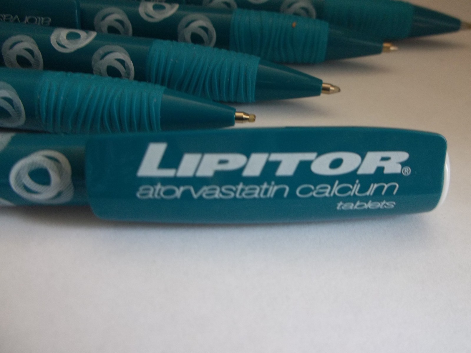 LIPITOR Pharmaceutical Promo Pens – Medium Weight Plastic – Lot of 5