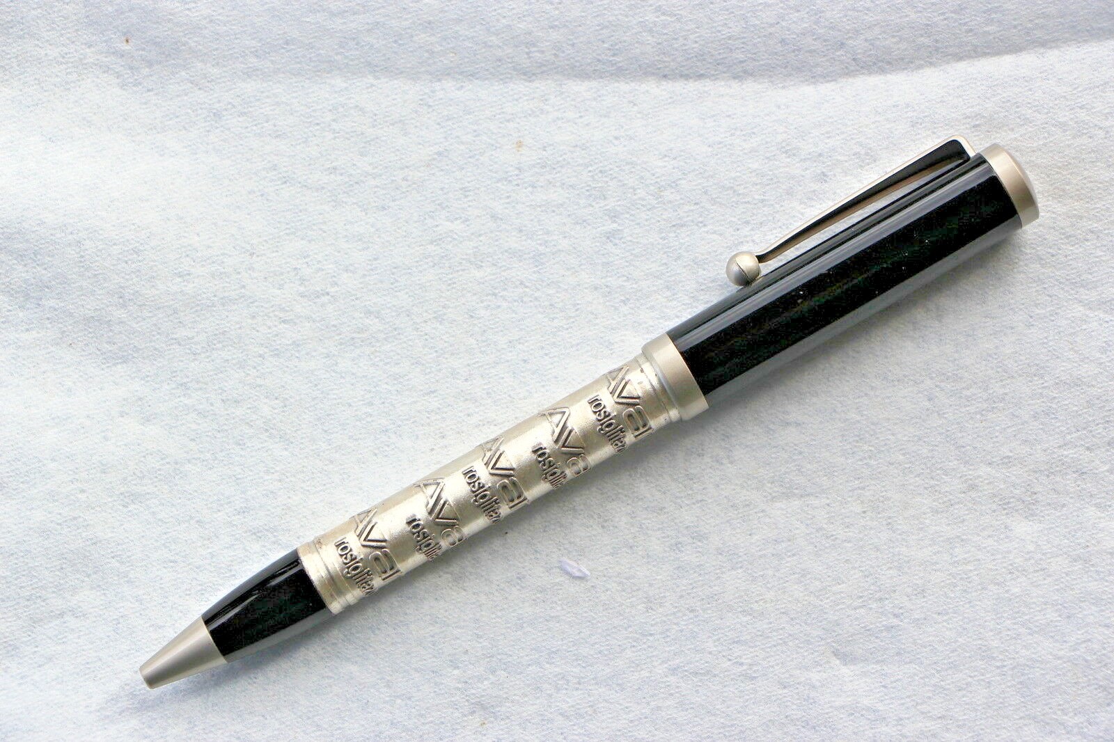 Drug Rep Pens AVANDIA Metal Pewter Raised letters Sharp