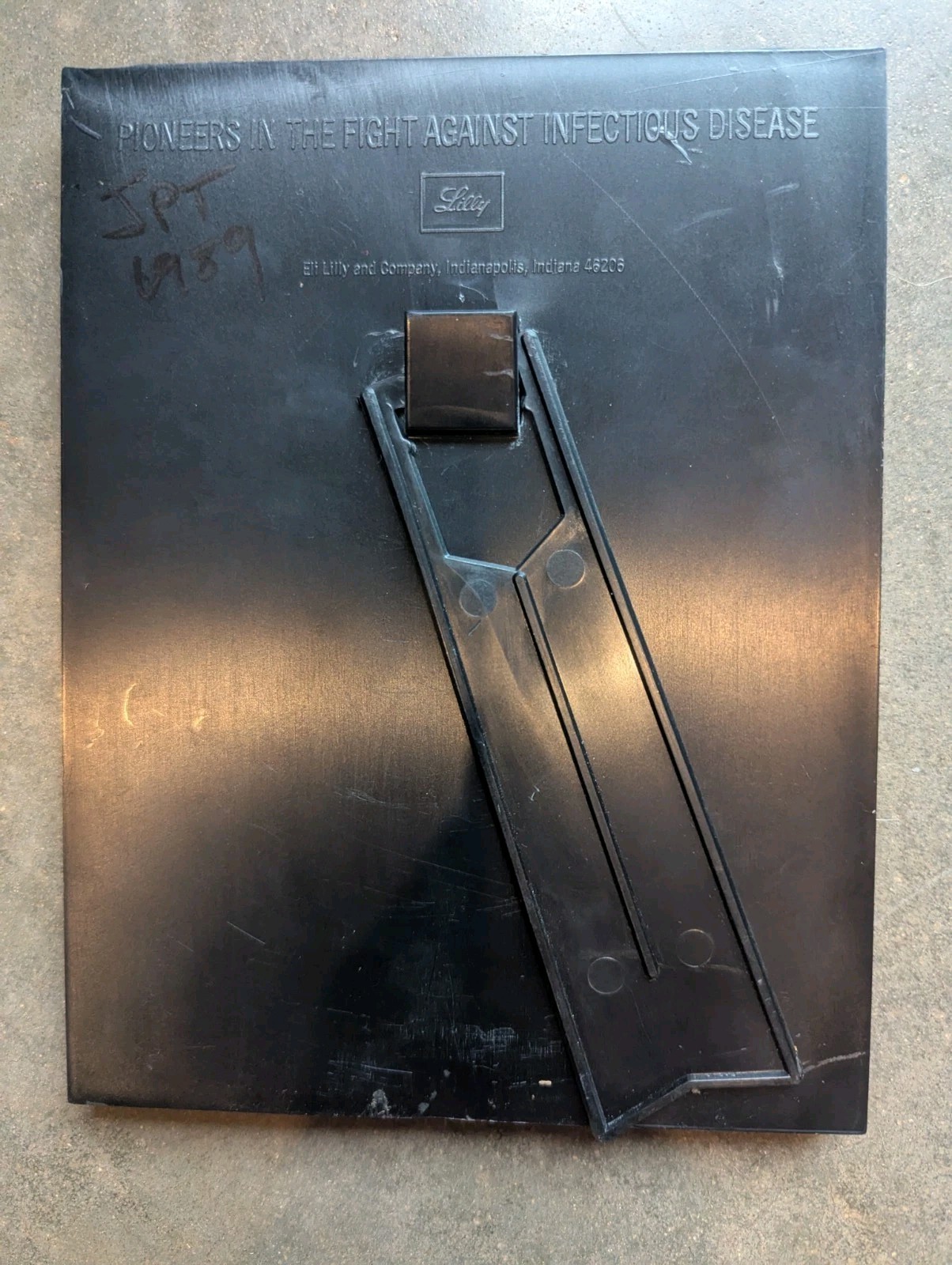 RARE Eli Lilly & Co Coins PIONEERS IN THE FIGHT AGAINST INFECTIOUS DISEASE FRAME