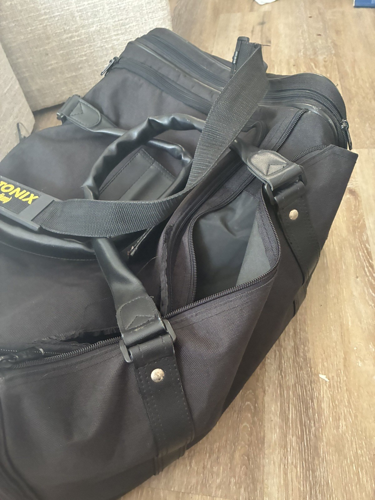 Protonix Pharmacy Drug Rep Large Duffle Rip in Top Bag Luggage Multi Compartment