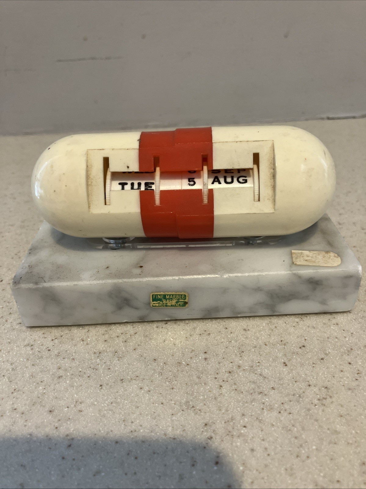 Perpetual Desk Calendar Vintage Medical Advertising Capsule Marble Base PD 362