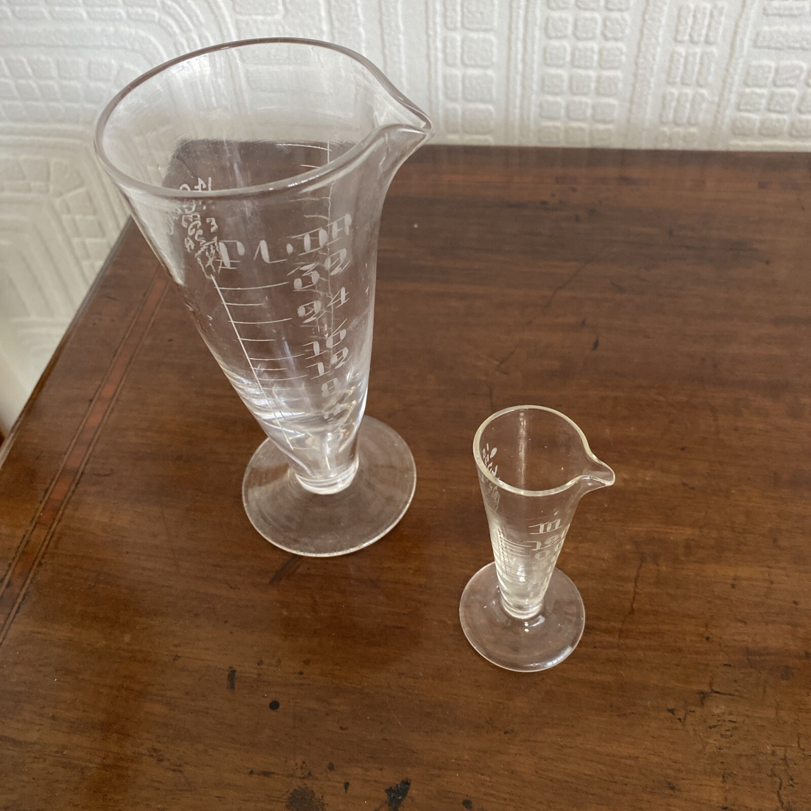 Victorian And Edwardian Etched Glass Measures With Royal Standards Marks