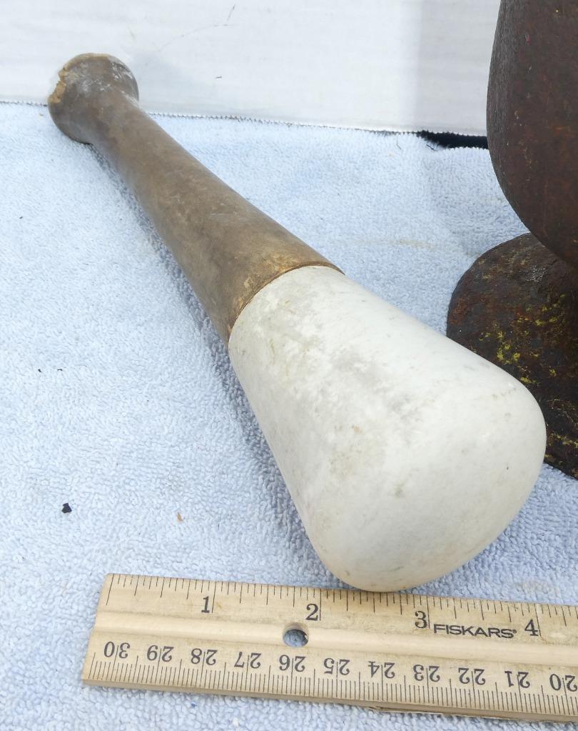 Antique Cast Iron Apothecary Mortar & #7 Pestle Medicine Pharmacy !!