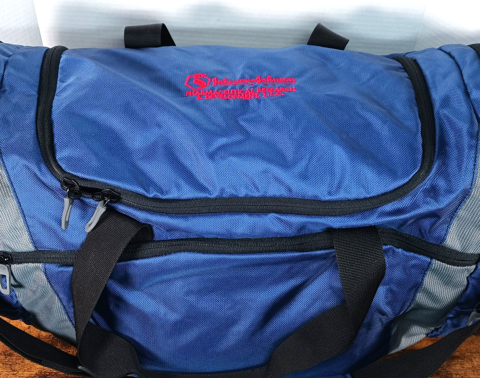 Vintage Lands End Johnson + Johnson Pharma Promotional Duffle Bag Blue Gray