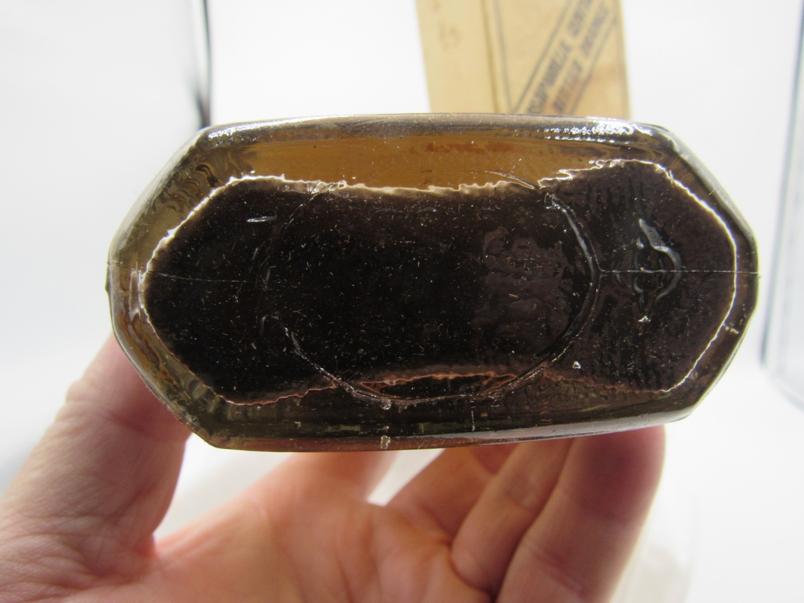 BW – 1930-40s Hood’s Sarsaparilla Bitters New York 7 3/4 ” Medicine bottle Box