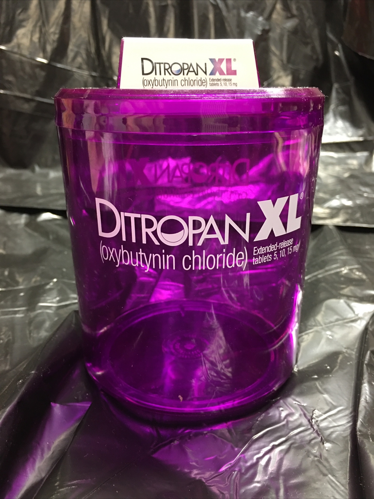Ditropan XL Jar Multipurpose Drug Rep Pharmaceutical Pens Plastic Collectibles