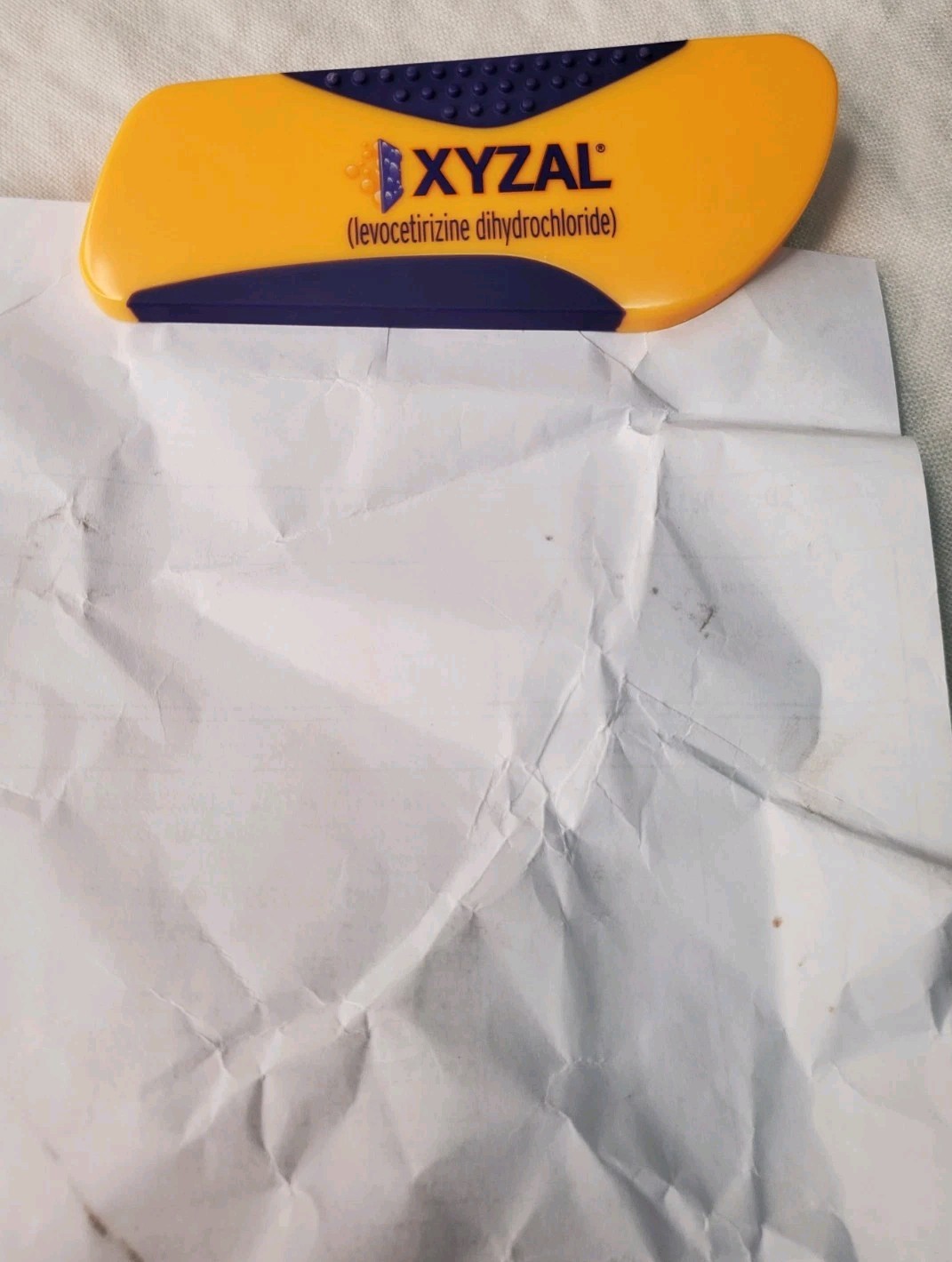Vtg Xyzal Prescription Pharmaceutical Advertising Magnetic Clip fridge magnet