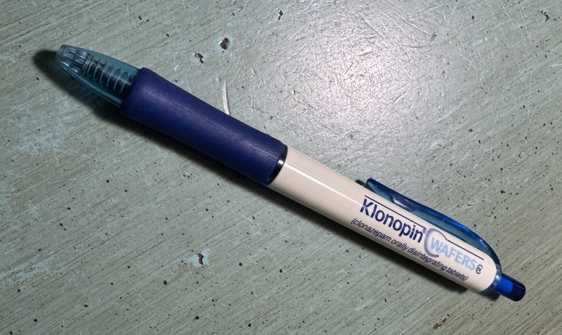 KLONOPIN WAFERS Clonazapam Blue & White Plastic Ball Point-Pharmaceutical Promo