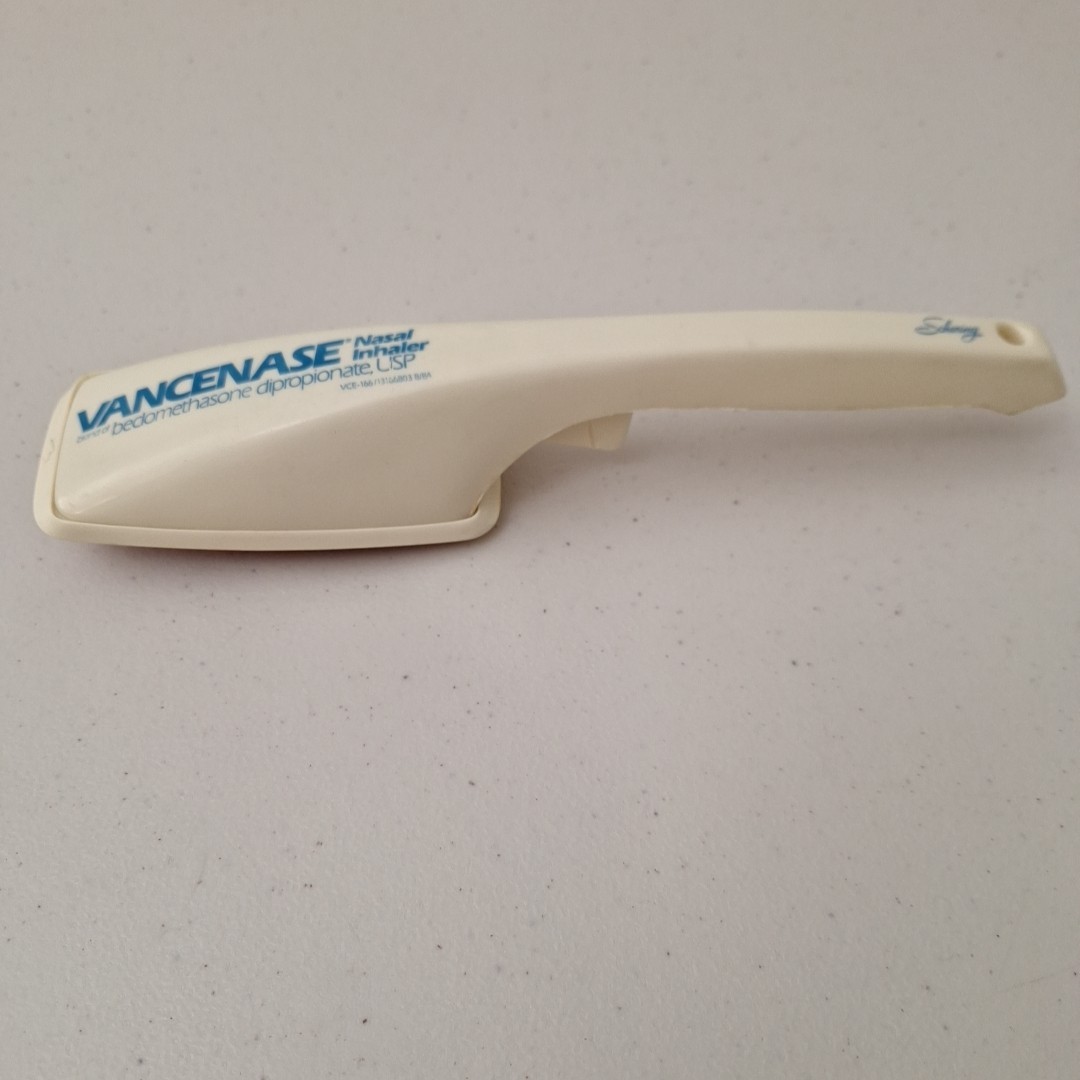 RARE Vintage Pharmaceutical Rep Collectible VANCENASE Nasal Inhaler Lint Roller