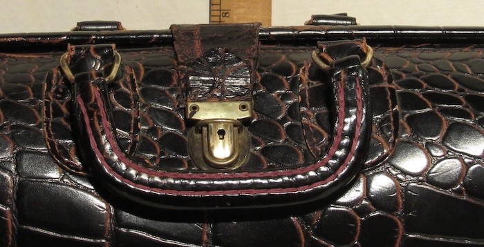 VINTAGE UPJOHN DRs MEDICINE BAG HOMA ALLIGATOR PRINT LEATHER HOMA CLASP NO KEY