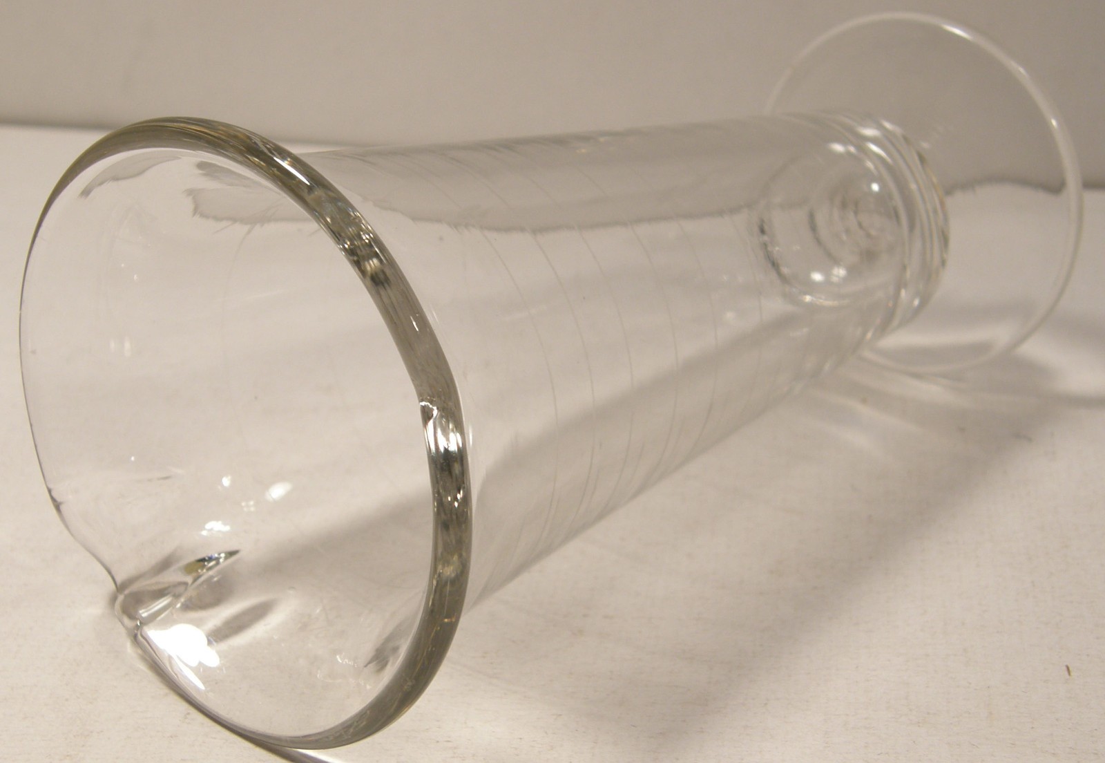 VINTAGE GLASCO CLEAR GLASS ETCHED FOOTED MEASURING POURING BEAKER APOTHECARY LAB