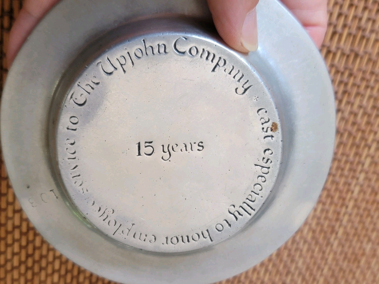 VTG *The UPJOHN CO* Cast Aluminum TRINKET DISH/4″ Ashtray Employee Service Award