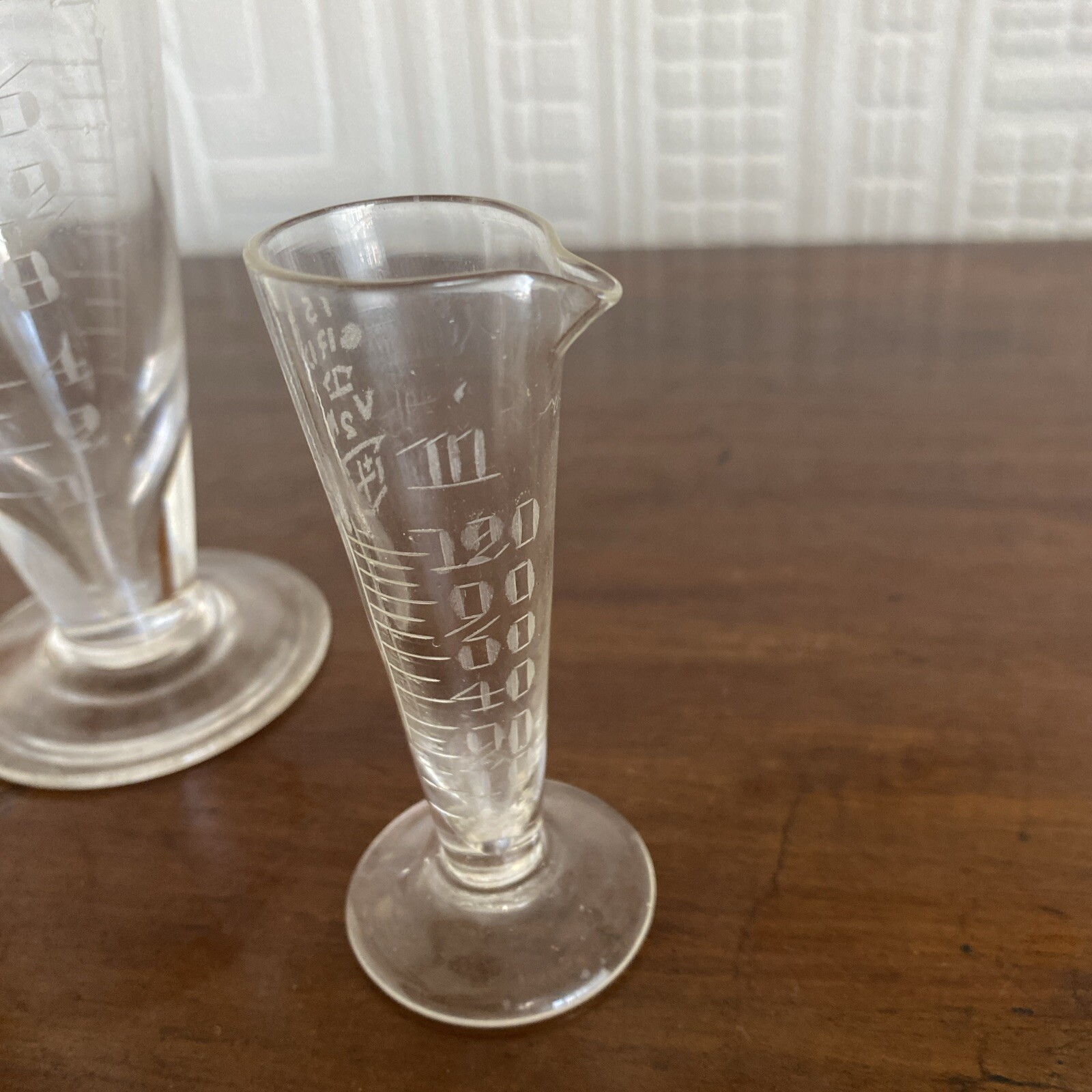 Victorian And Edwardian Etched Glass Measures With Royal Standards Marks