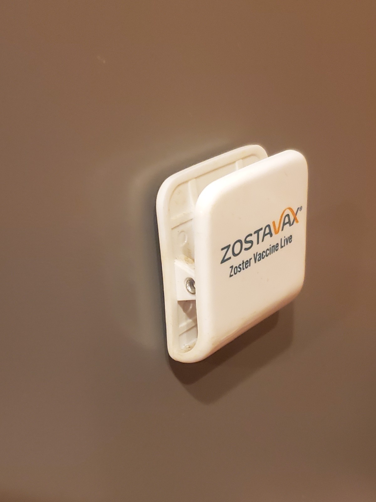 Zostavax Zoster Vaccine Live Clip Magnet Medical Rep Swag Promotional Tchotchke