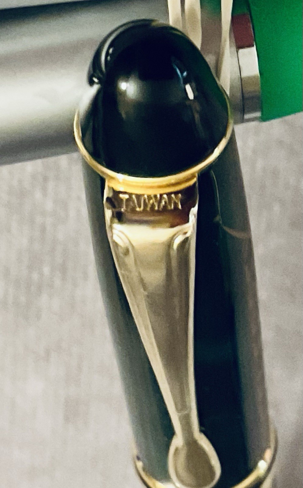 CELEBREX PHARMACEUTICAL REP PEN MARBLED DARK GREEN GOLD TONE LOT OF 5 TAIWAN